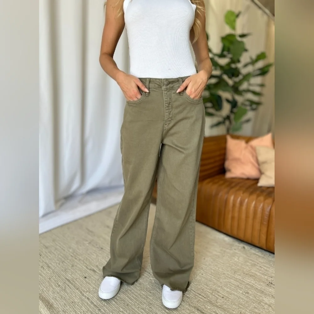 High‎ Rise Wide Leg Jeans - Picture 7 of 16